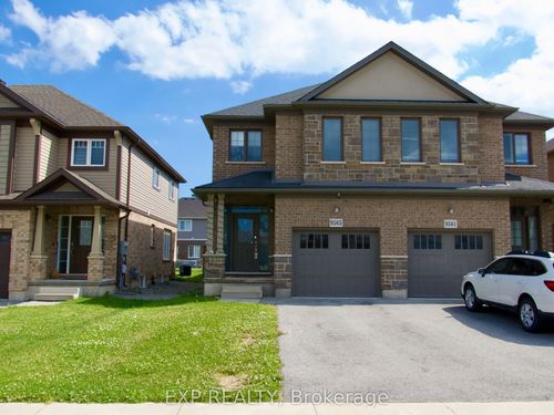 9565 Tallgrass Ave, Niagara Falls, ON, L2G0Y3 | Card Image