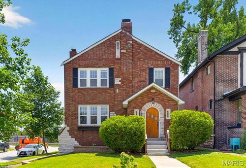 5800 Pershing Ave, Saint Louis, MO, 63112-1512 | Card Image