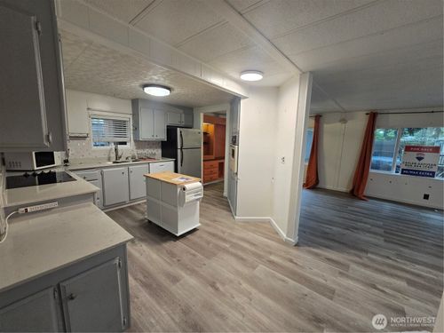 unit-d9-900 29th St Se, Auburn, WA, 98002-7762 | Card Image