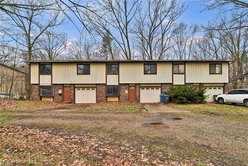 4298 S Main St, Akron, OH, 44319-4124 | Card Image