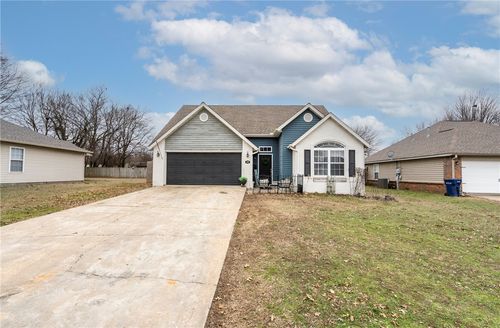 308 Glenwood Place, Siloam Springs, AR, 72761 | Card Image