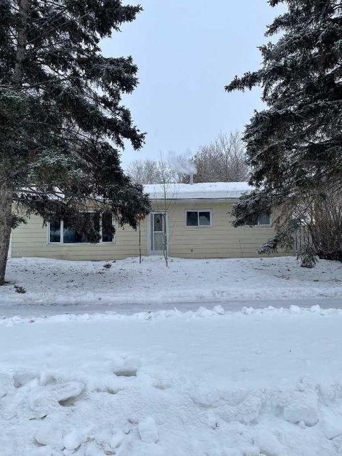 10307 102 St, High Level, AB, T0H1Z0 | Card Image