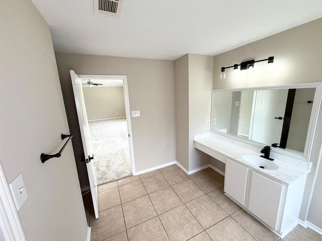 Master bathroom | Image 17