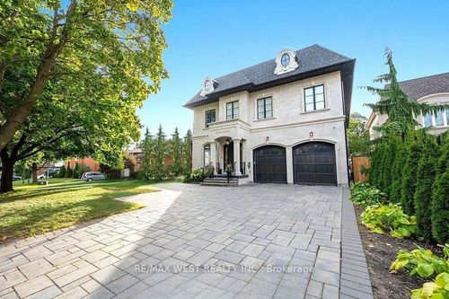 336 Pine Trees Crt, Richmond Hill, ON, L4C5N4 | Card Image