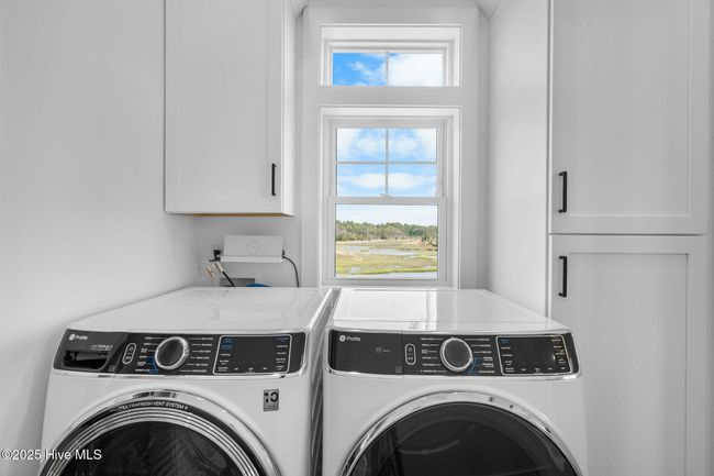 Even the Laundry room has a heck of a view! | Image 49