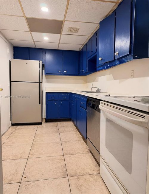 apt-501-1805 Sans Souci Blvd, North Miami, FL, 33181-3004 | Card Image