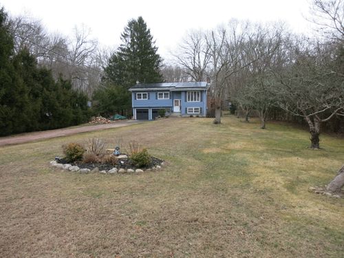 16 Falls Bashan Rd, Moodus, CT, 06469-1230 | Card Image