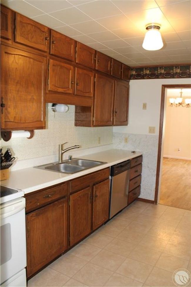5 E 2 Nd Ave N, House other with 3 bedrooms, 2 bathrooms and null parking in Columbus MT | Image 11