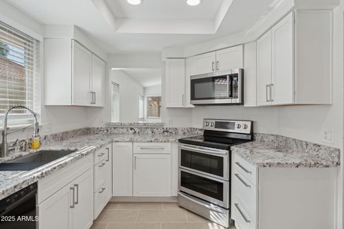 2258 W Orchid Ln, Chandler, AZ, 85224-4016 | Card Image
