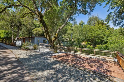 215 Bungalow Ave, San Rafael, CA, 94901-5176 | Card Image