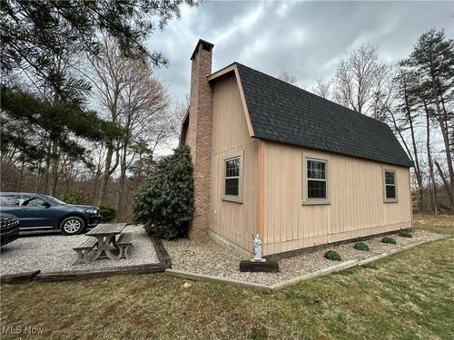 8712 Dalzell Rd, Lower Salem, OH, 45745-8880 | Card Image