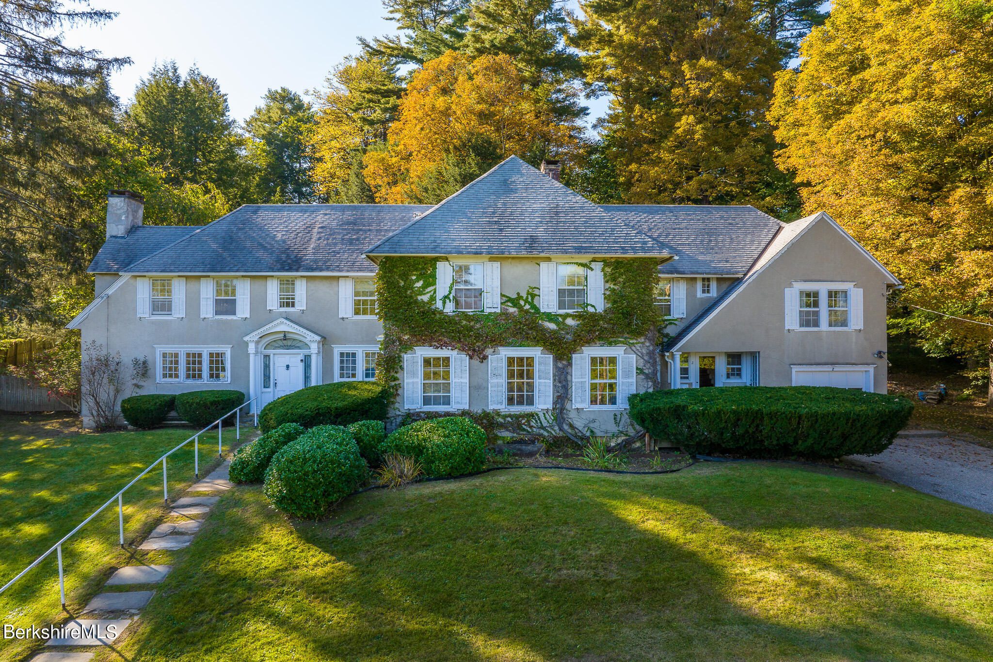 Cherry St, Stockbridge, MA 01262