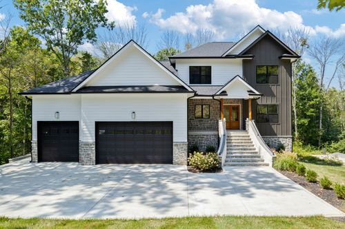 7715 Sawyer Brown Rd, Nashville, TN, 37221-1201 | Card Image