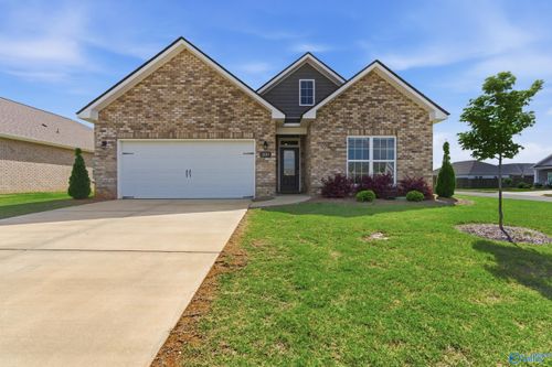200 Goldie Ct, New Market, AL, 35761-6804 | Card Image