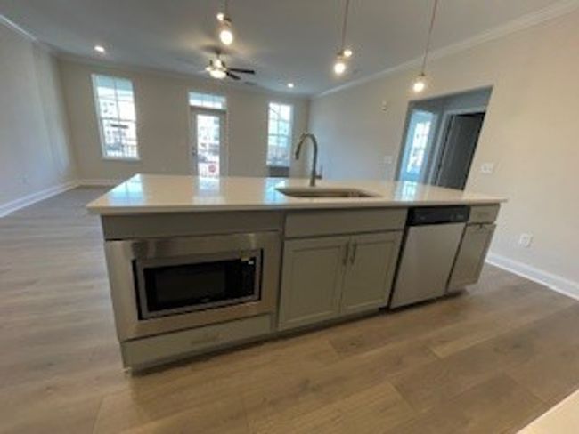 10'Kitchen island | Image 6