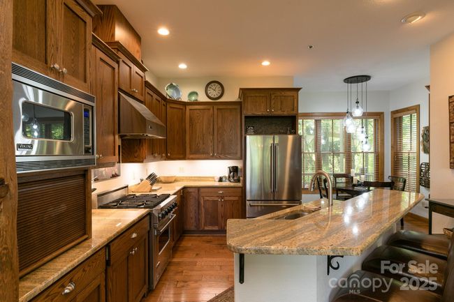 C - 224 Logging Horse Rd, Condo with 3 bedrooms, 3 bathrooms and null parking in Burnsville NC | Image 9