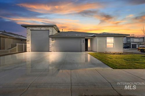 2596 E Jonagold Ct, Emmett, ID, 83617-5500 | Card Image