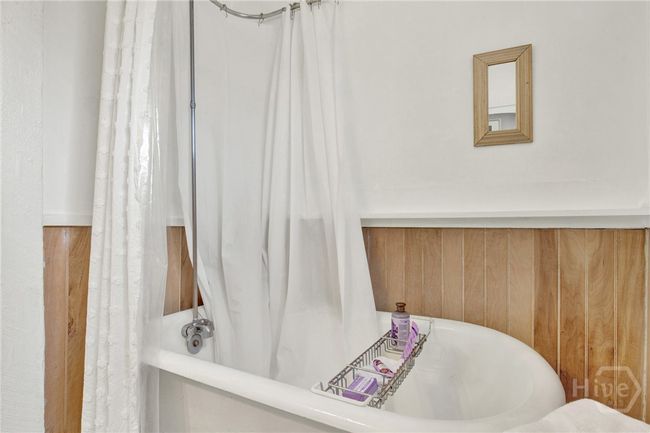 535 E Gordon St, Townhouse with 2 bedrooms, 2 bathrooms and null parking in savannah GA | Image 24