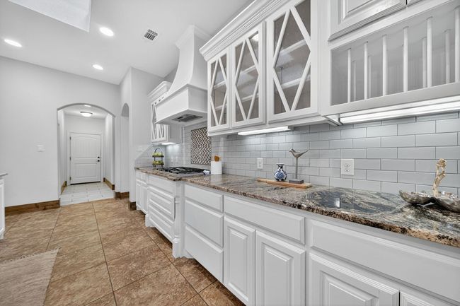2507 Regency Oaks, House other with 4 bedrooms, 3 bathrooms and 3 parking in Midland TX | Image 13
