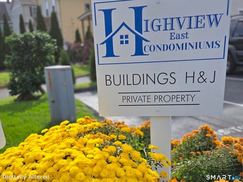 h4-29 Van Buren Ave, Norwalk, CT, 06850-3328 | Card Image
