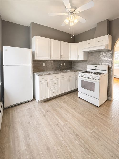 2-471-473 Division St, Fall River, MA, 02721 | Card Image