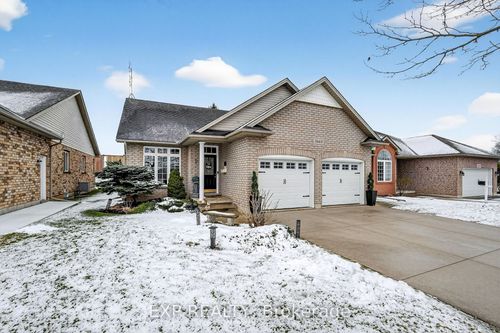 3669 Carver St, Fort Erie, ON, L0S1S0 | Card Image
