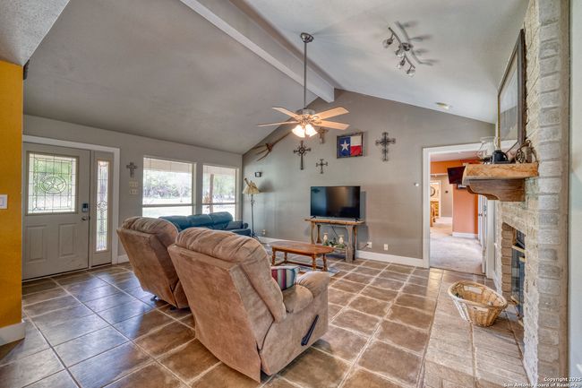 270 Robinson Rd, House other with 4 bedrooms, 3 bathrooms and null parking in Concan TX | Image 24