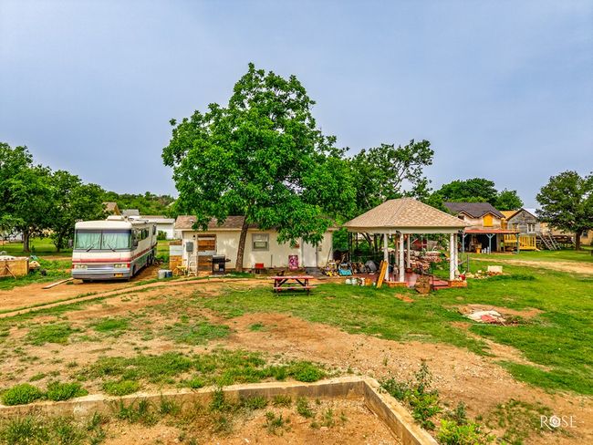 202 5 Th Ave, Home with 0 bedrooms, 0 bathrooms and null parking in Coleman TX | Image 9