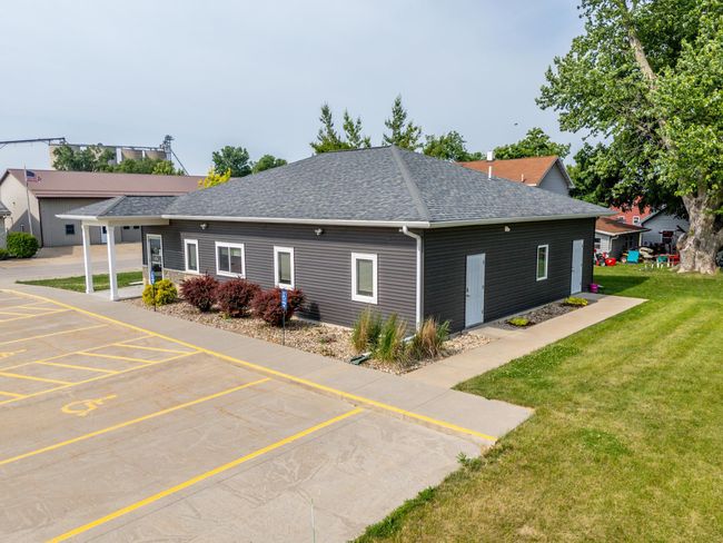 131 Main St Nw, Home with 0 bedrooms, 0 bathrooms and null parking in Shellsburg IA | Image 6