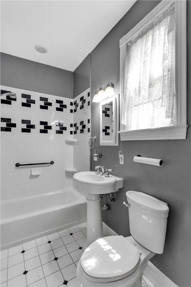 Full bathroom with tons of storage with its 2 large linen closets. | Image 23