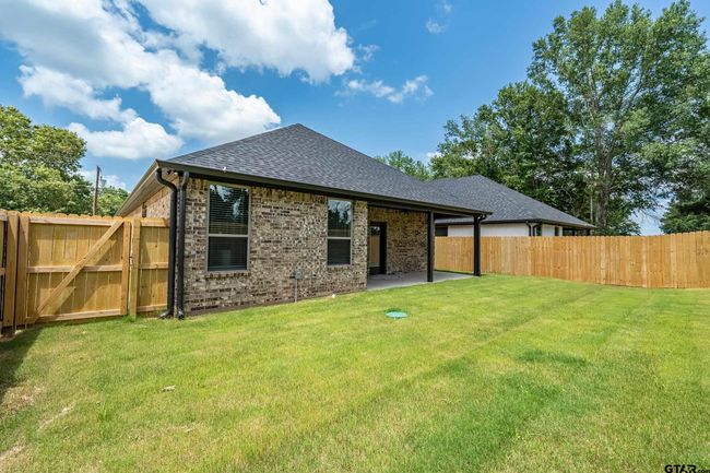 11205 County Road 166, House other with 6 bedrooms, 4 bathrooms and null parking in Tyler TX | Image 10