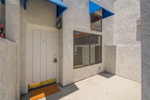 66-623 Park Shadow Ct, Baldwin Park, CA, 91706-3277 | Card Image