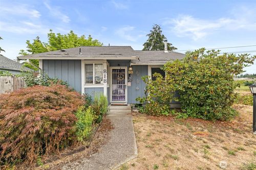 818 Berne Ln Se, Olympia, WA, 98513-7702 | Card Image