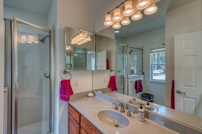 134 Glen Oaks Dr, House other with 3 bedrooms, 4 bathrooms and null parking in Sunrise Beach TX | Image 26
