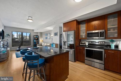1006-910 M St Nw, WASHINGTON, DC, 20001-6329 | Card Image