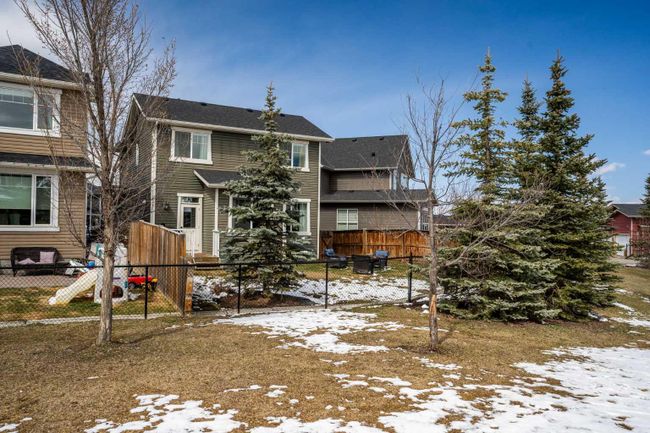 55 Fireside Burrow, Home with 3 bedrooms, 2 bathrooms and 4 parking in Cochrane AB | Image 42