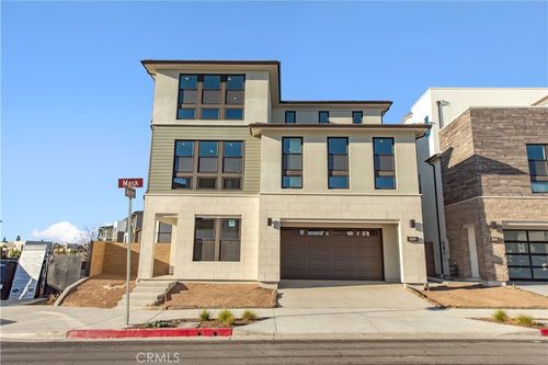 209 Mask, Irvine, CA, 92618-5970 | Card Image