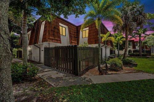 2220 White Pine Cir, Greenacres, FL, 33415-6158 | Card Image