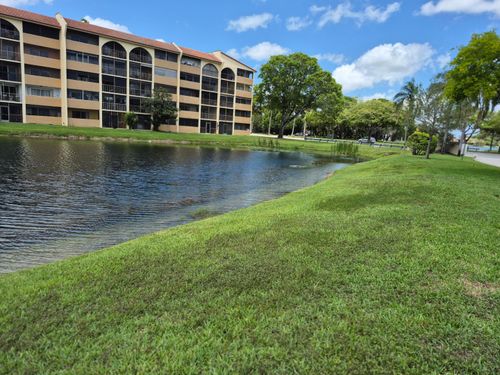 202-10039 Winding Lake Rd, Sunrise, FL, 33351-5861 | Card Image