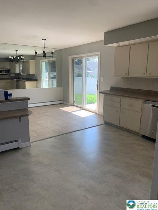 205 W Wabash St, House other with 3 bedrooms, 3 bathrooms and null parking in ALLENTOWN PA | Image 5