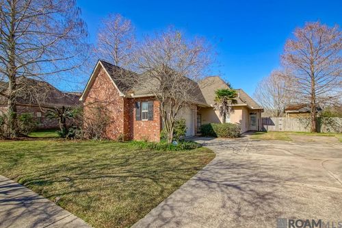 2039 Cypress Cove Ave, Zachary, LA, 70791-5423 | Card Image