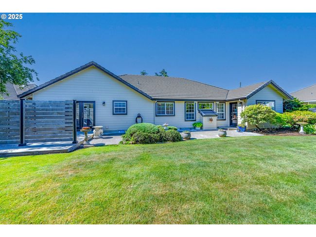 1705 River Pointe Loop, House other with 4 bedrooms, 2 bathrooms and 2 parking in Eugene OR | Image 35