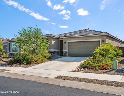 7787 S Wolf Creek Dr, Tucson, AZ, 85757-0114 | Card Image