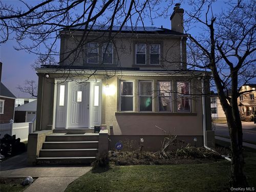 85 Bucknell Rd, Valley Stream, NY, 11580-5326 | Card Image