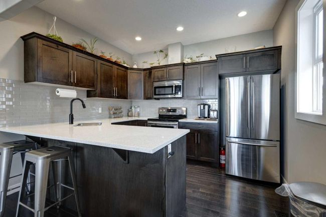 1 - 405 33 Avenue Ne, Home with 3 bedrooms, 2 bathrooms and 1 parking in Calgary AB | Image 11