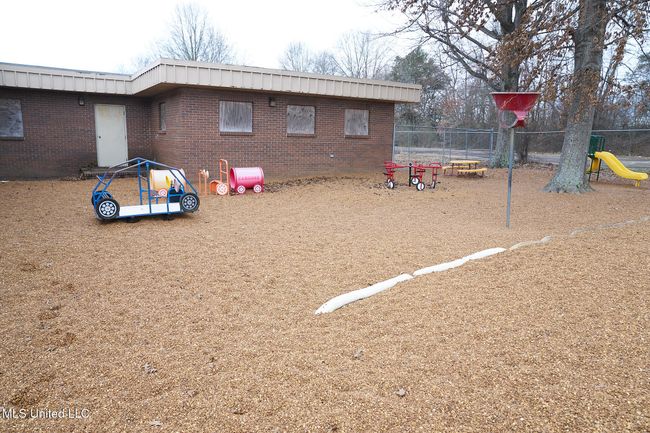 Playground 1a | Image 50