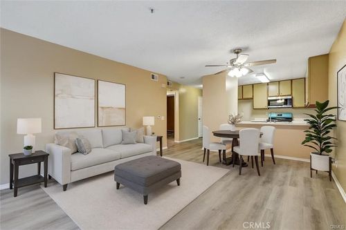 334-450 E 4th St, Santa Ana, CA, 92701-4743 | Card Image