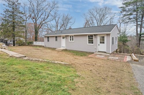 689 Knotty Oak Rd, Coventry, RI, 02816-8231 | Card Image