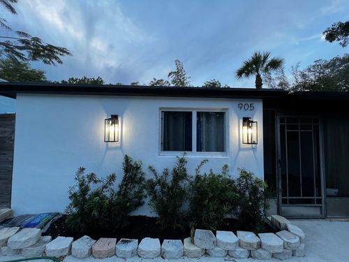 905 Ne 5th St, Pompano Beach, FL, 33060-6423 | Card Image