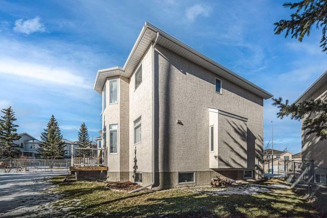 27 Hampstead Grove Nw, Home with 4 bedrooms, 2 bathrooms and 4 parking in Calgary AB | Image 41